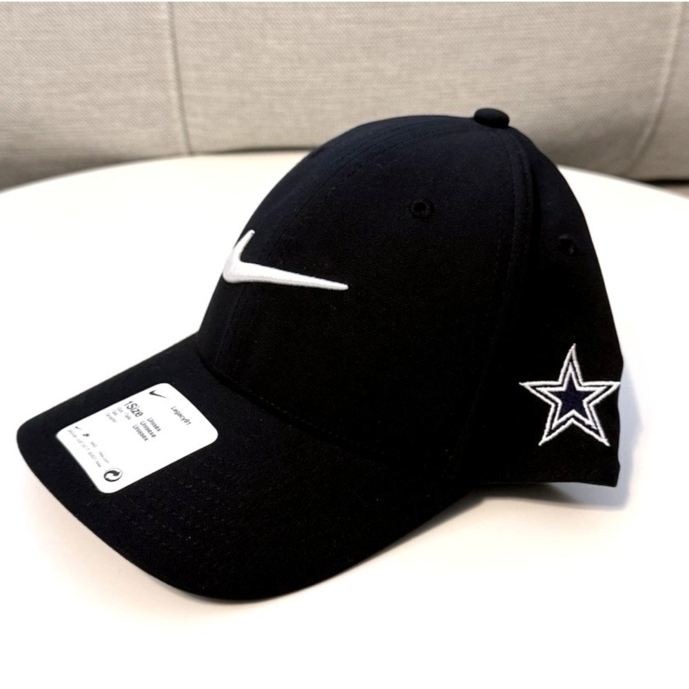 New Dallas Cowboys Cap Black/White Nike LEGACY91 Dri-Fit Strapback - Picture 2 of 10